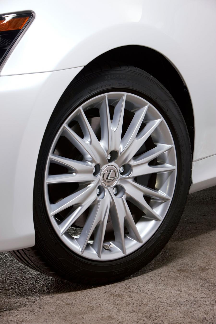  Lexus GS450h 2011 года  (фото 15 из 208)